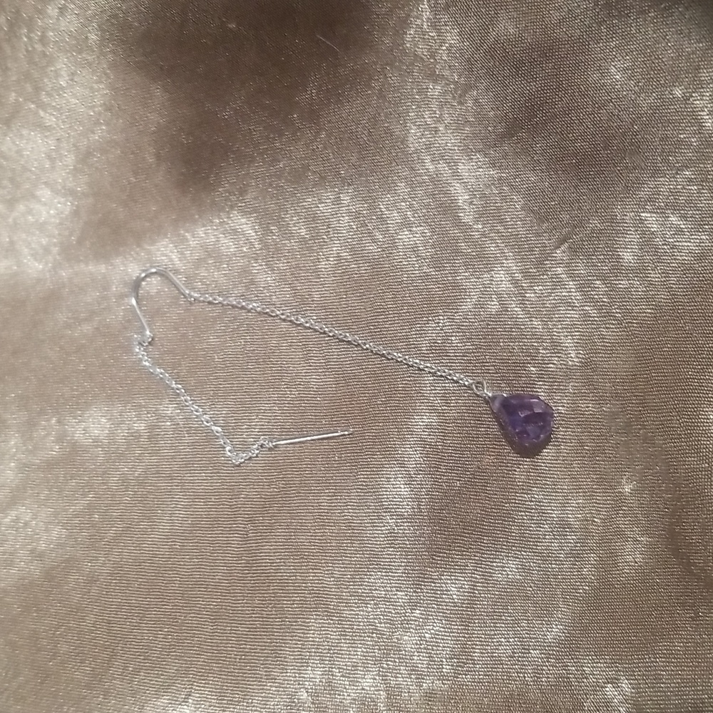 Silver and amethyst earring